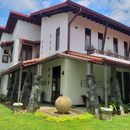 Cosy Nest Home Stay Negombo Ngoại thất bức ảnh