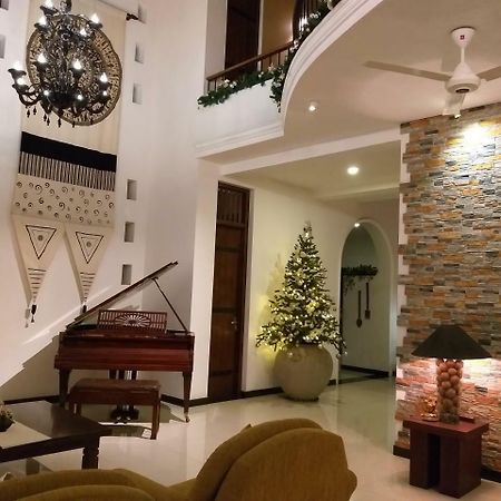 Cosy Nest Home Stay Negombo Ngoại thất bức ảnh