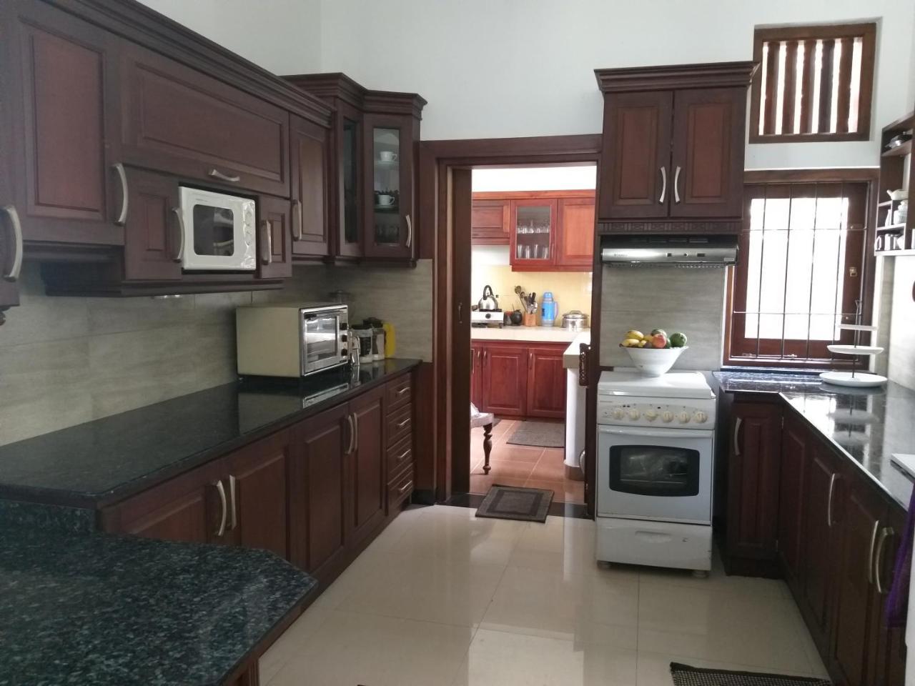 Cosy Nest Home Stay Negombo Ngoại thất bức ảnh