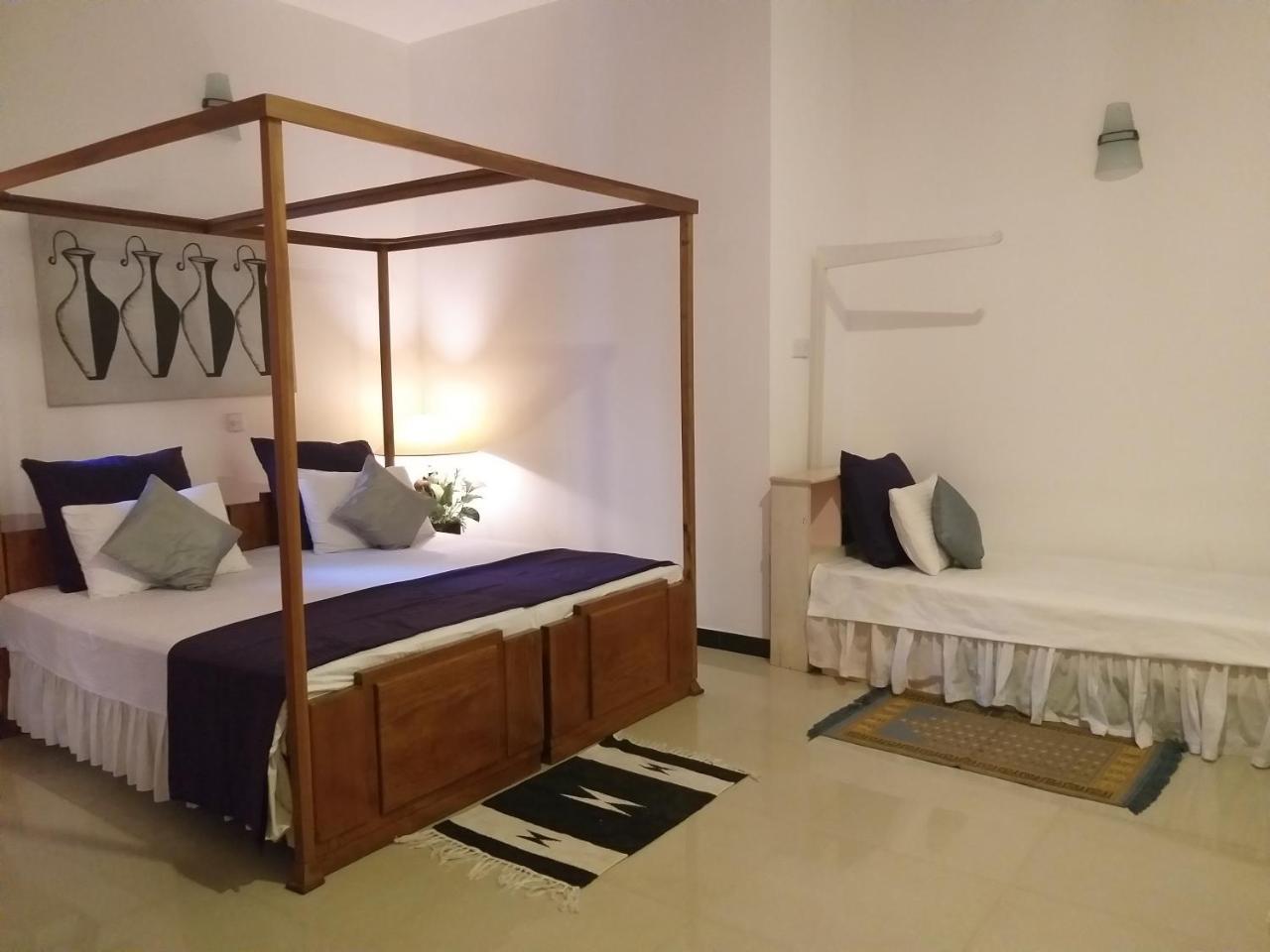 Cosy Nest Home Stay Negombo Ngoại thất bức ảnh
