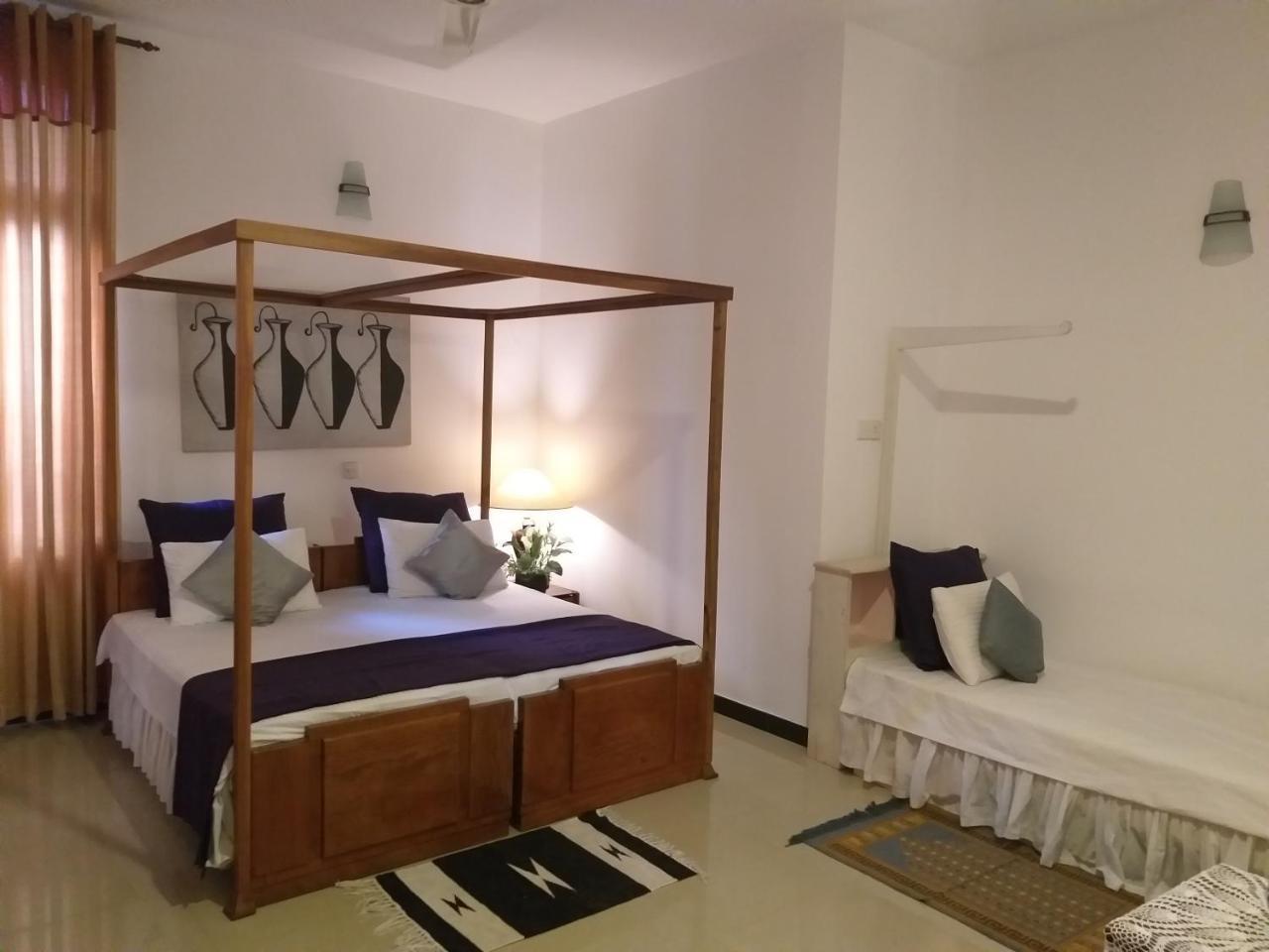 Cosy Nest Home Stay Negombo Ngoại thất bức ảnh