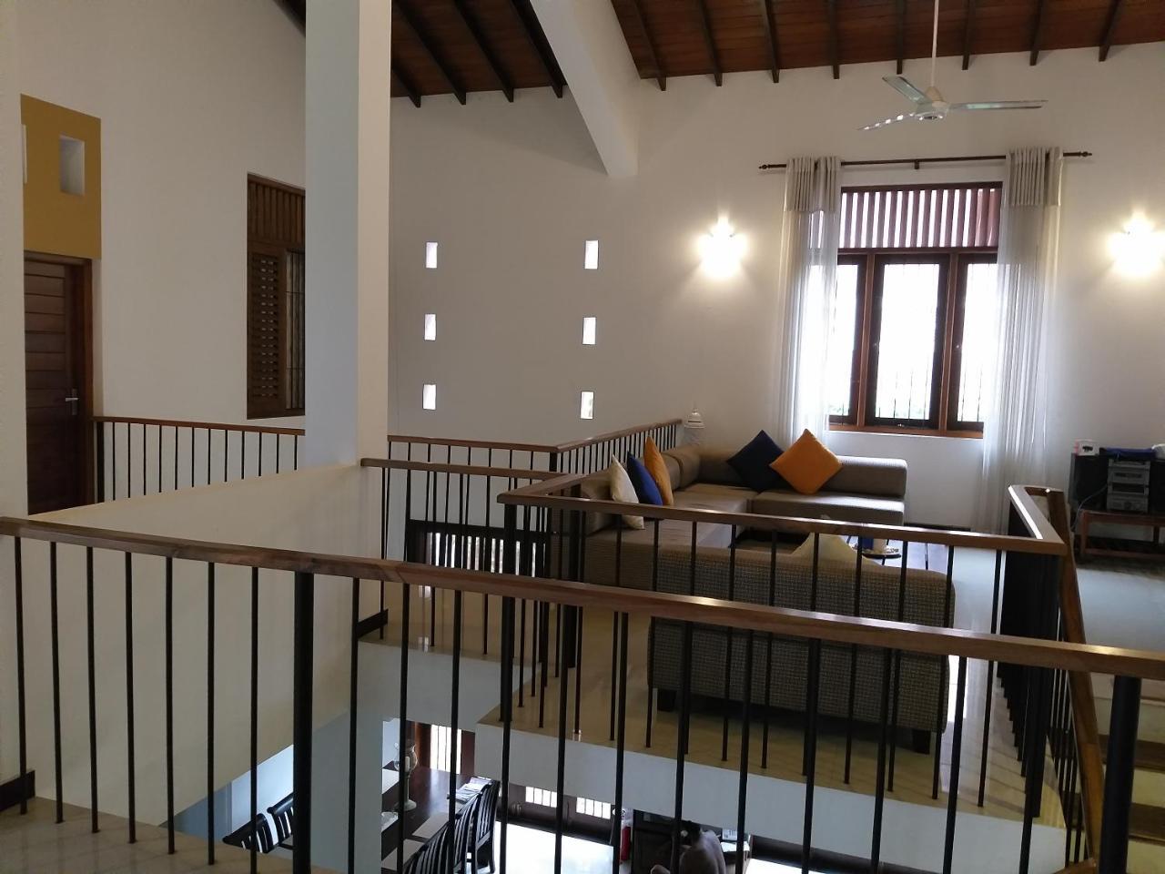 Cosy Nest Home Stay Negombo Ngoại thất bức ảnh