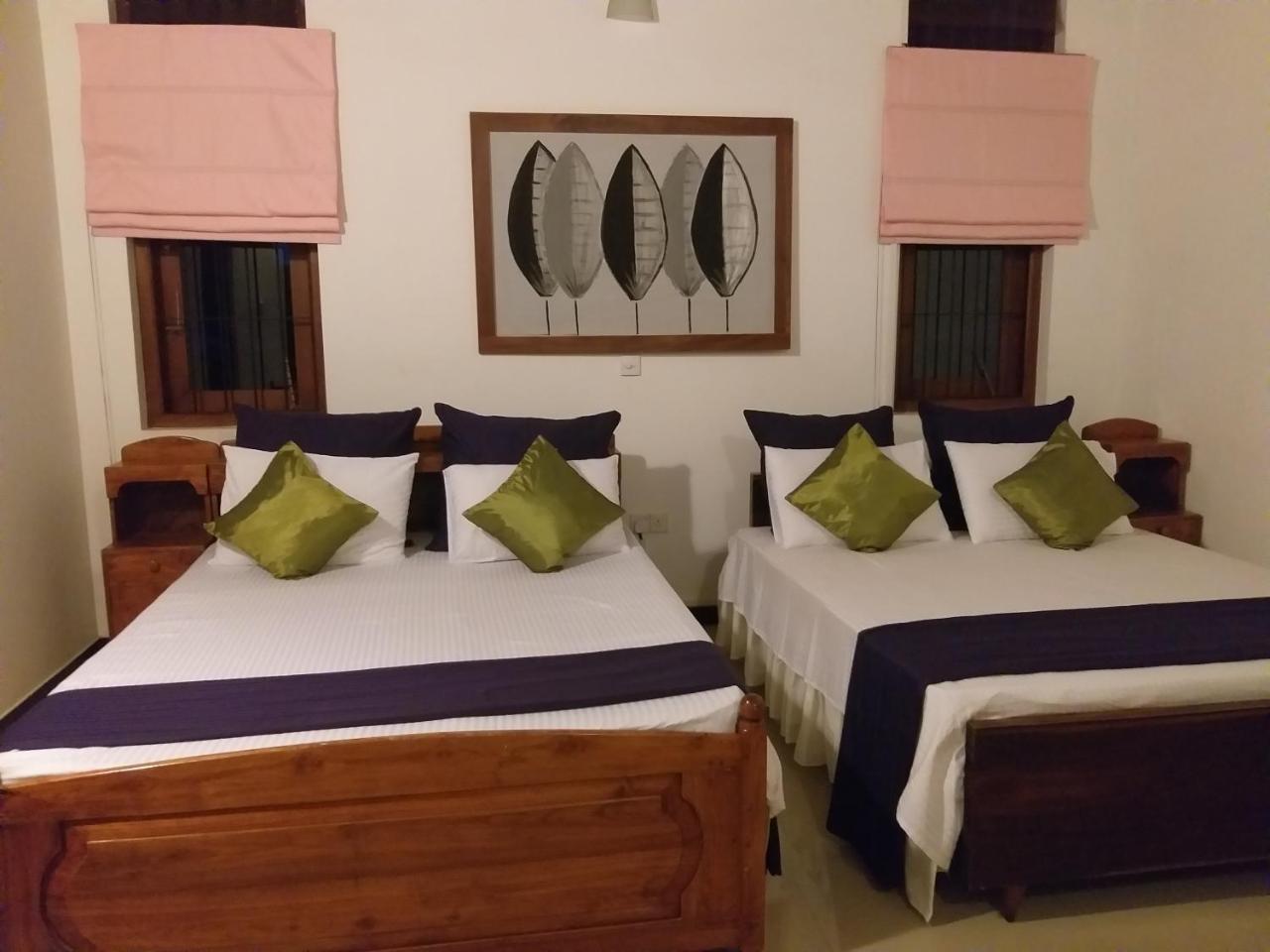 Cosy Nest Home Stay Negombo Phòng bức ảnh