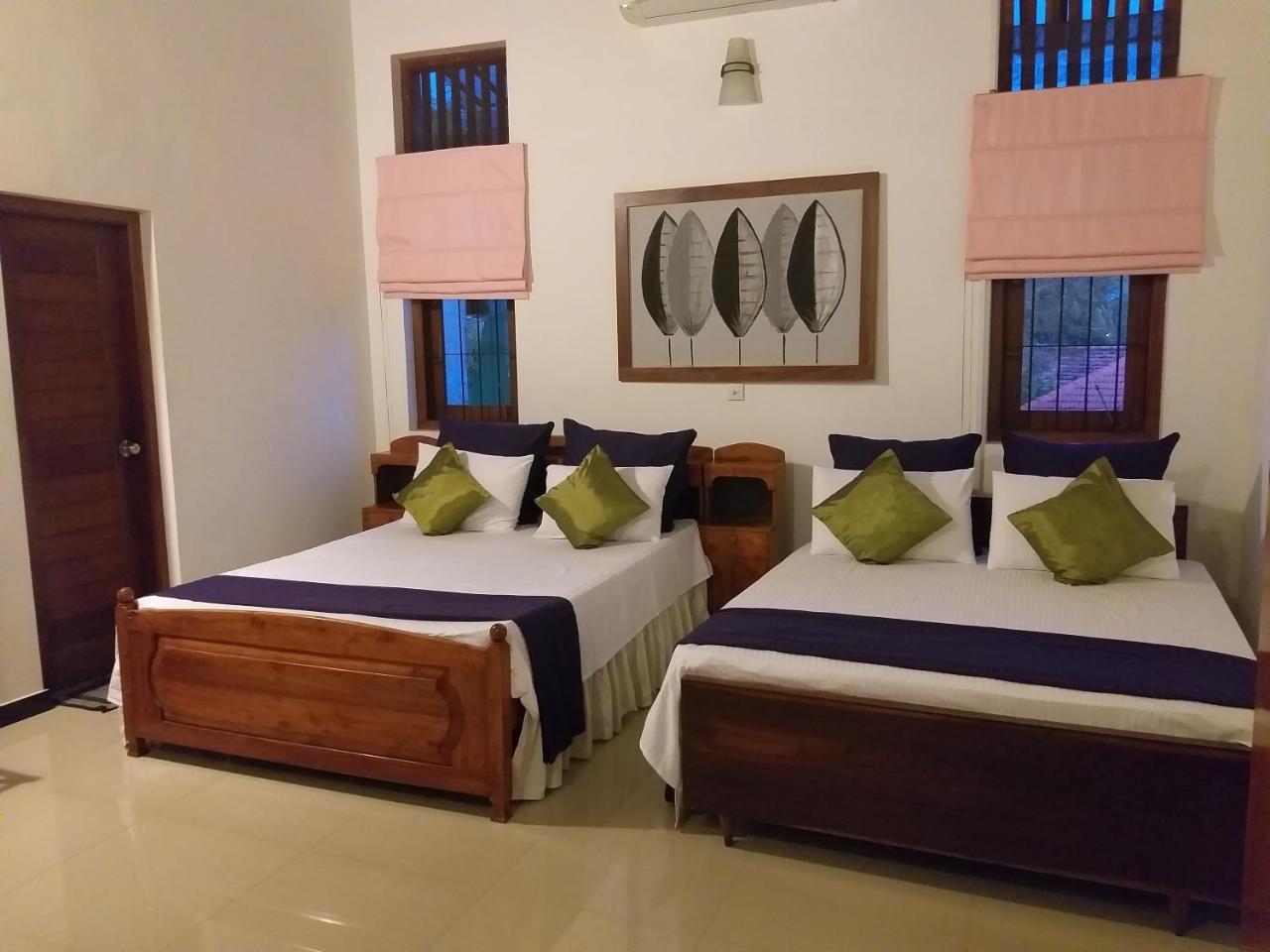 Cosy Nest Home Stay Negombo Phòng bức ảnh
