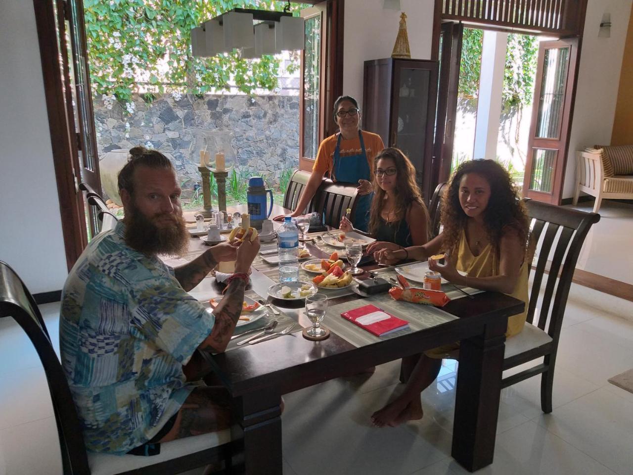 Cosy Nest Home Stay Negombo Ngoại thất bức ảnh