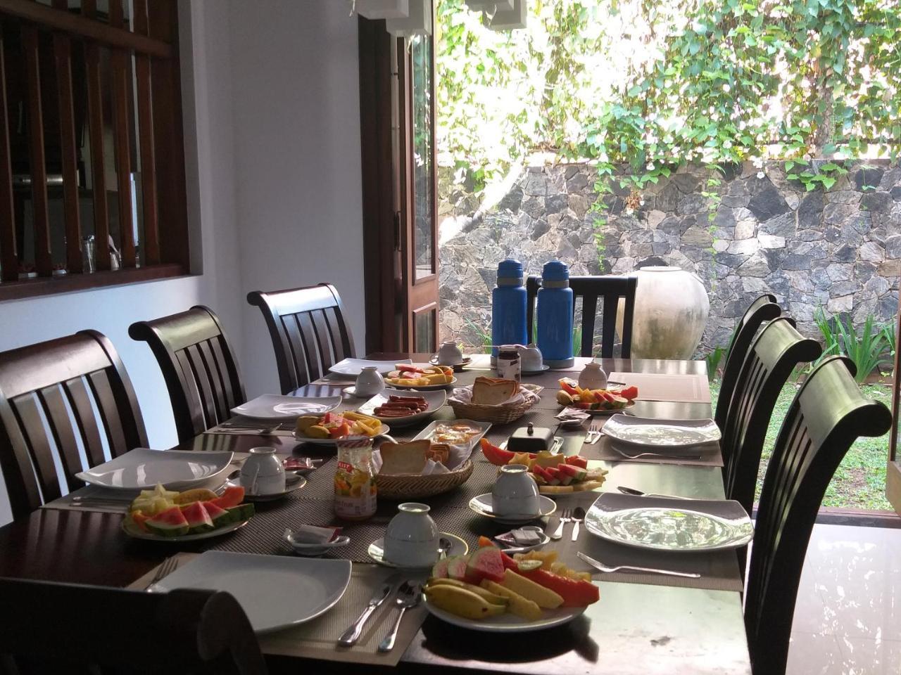 Cosy Nest Home Stay Negombo Ngoại thất bức ảnh